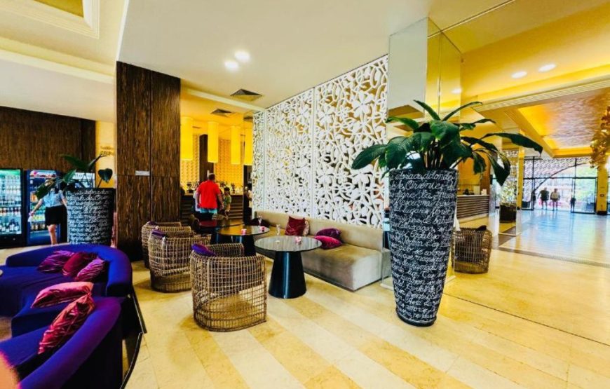 Royal Beach Barcelo – Slnečné pobrežie